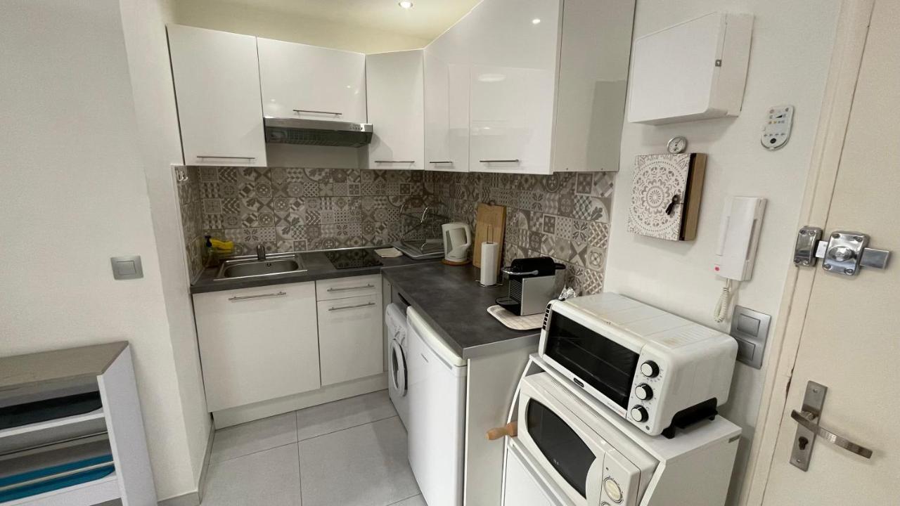 Studio rue piétonne proche plage Menton Exterior foto